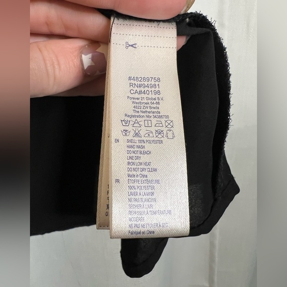 Forever 21 Gold Stud Black Tank Blouse Medium - Picture 5 of 6